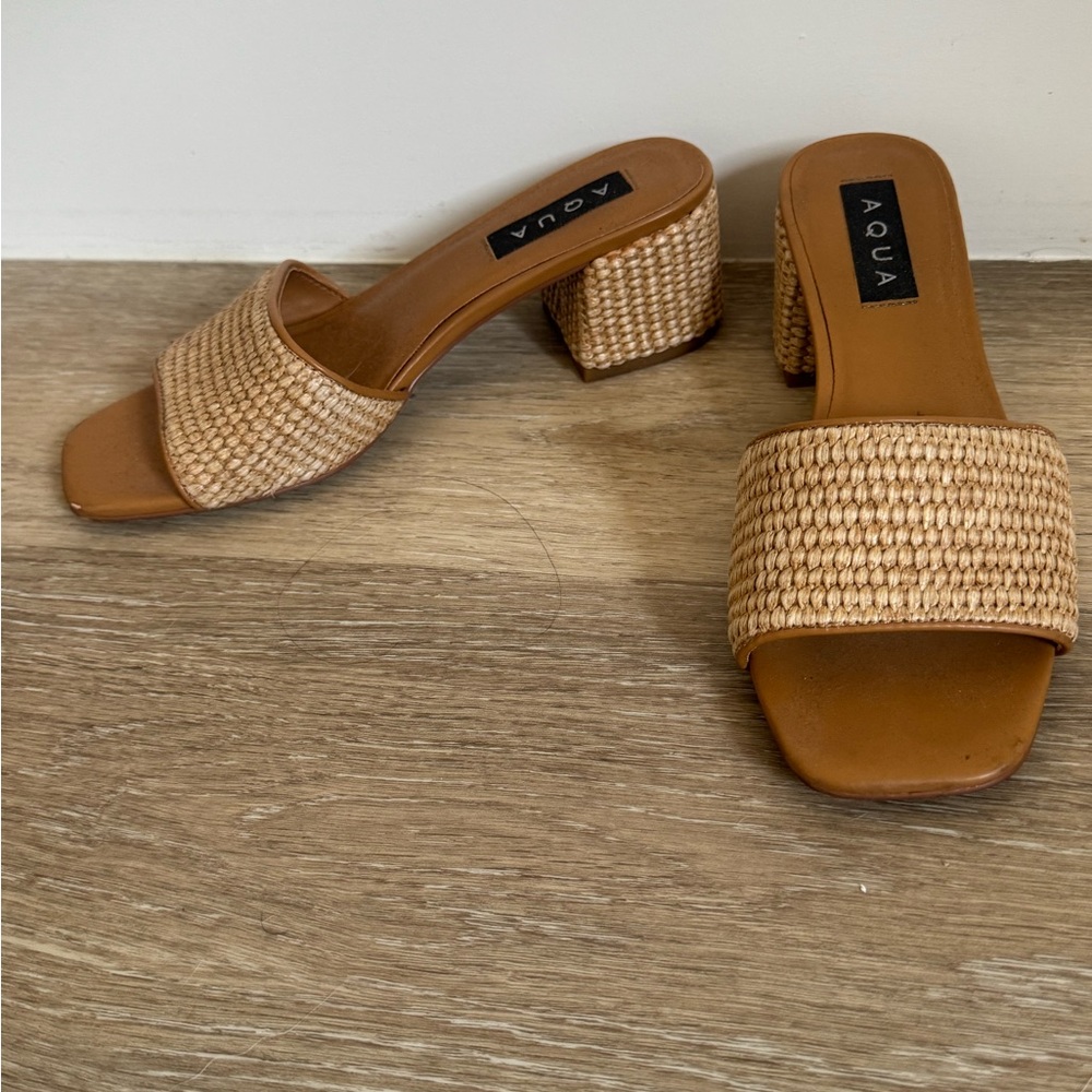Aqua woven / raffia block heel sandals - sz 7